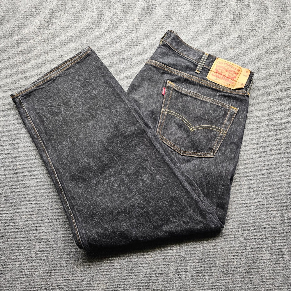 Levis 501 Original Fit Jeans Mens 46x30 Dark Wash Indigo Button Fly 00501-0226